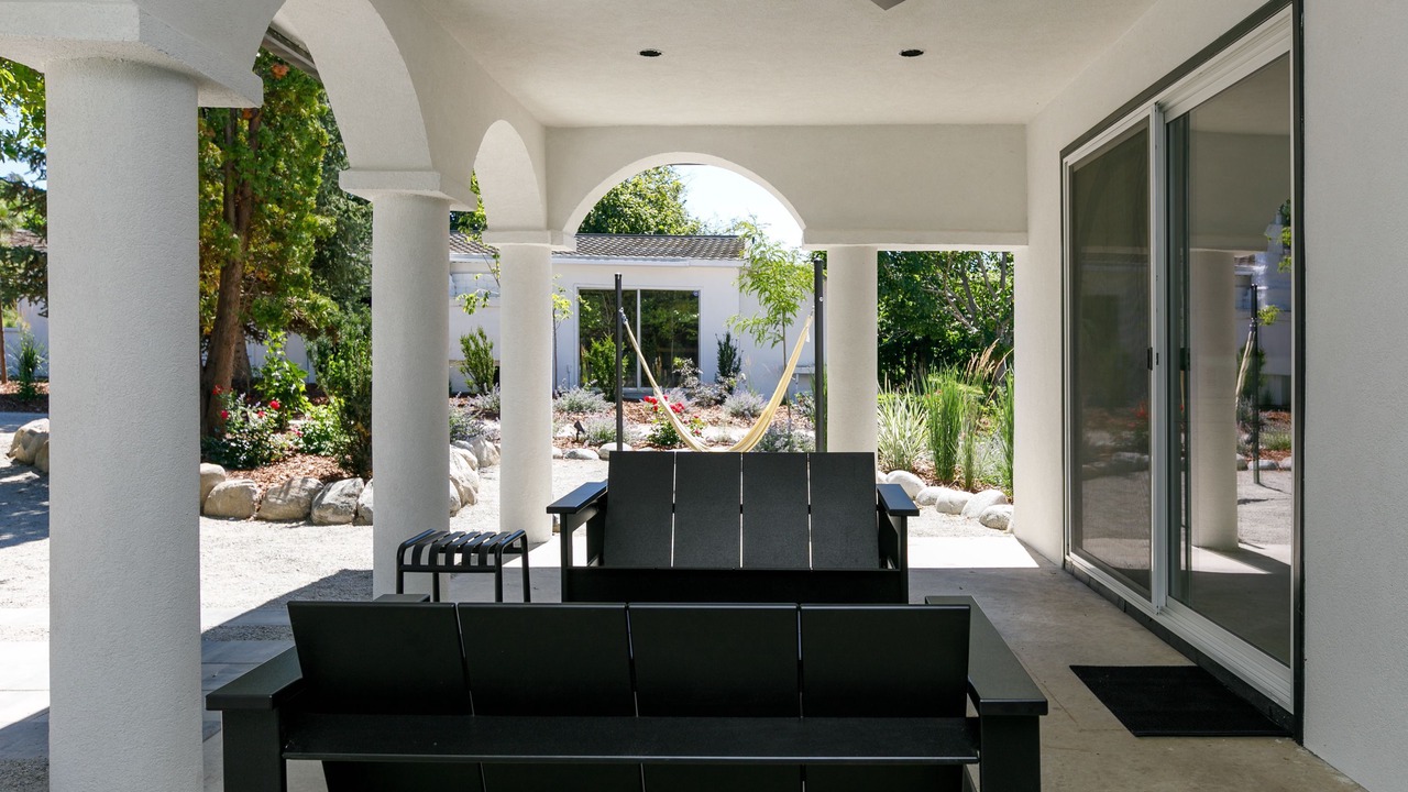 Photo of Patio Balcony in Okanagan-Similkameen