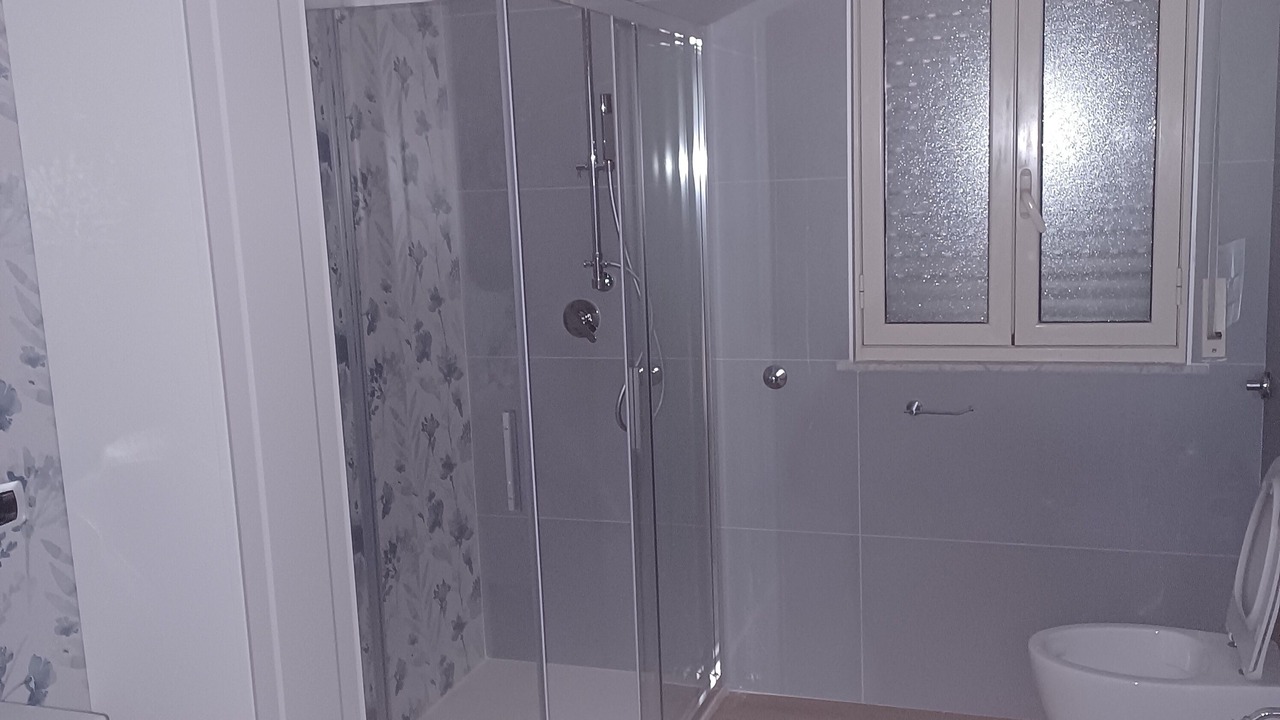 Photo of Bathroom in Gela