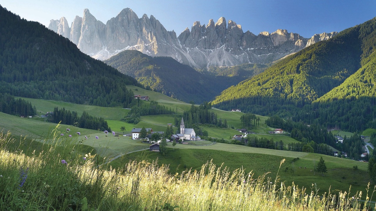 Photo of Others in Funes
