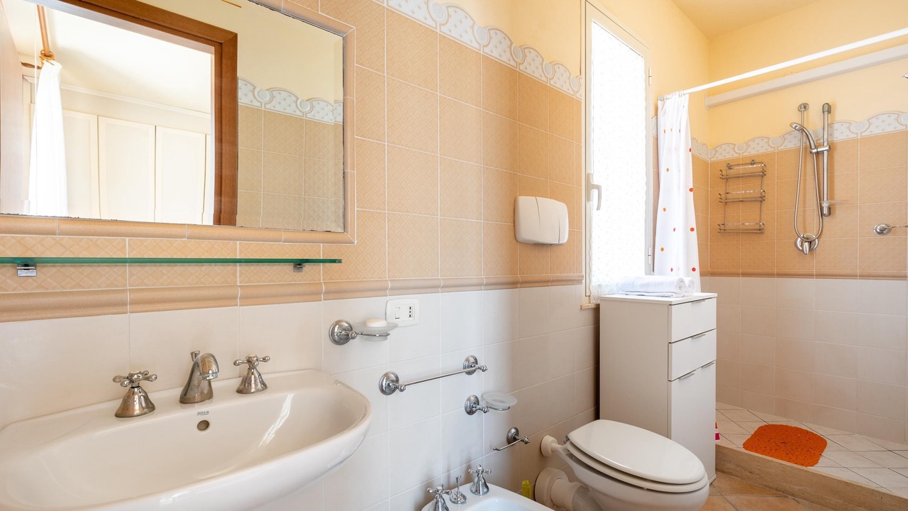 Photo of Bathroom in Menfi