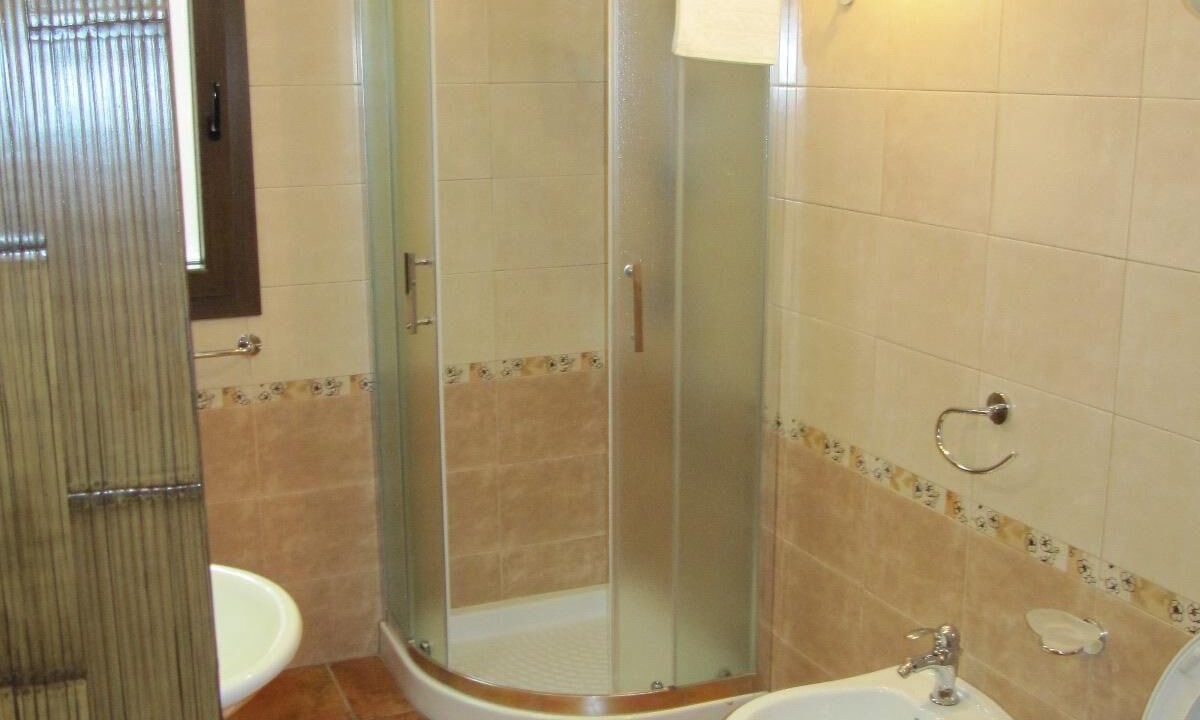 Photo of Bathroom in Kamma