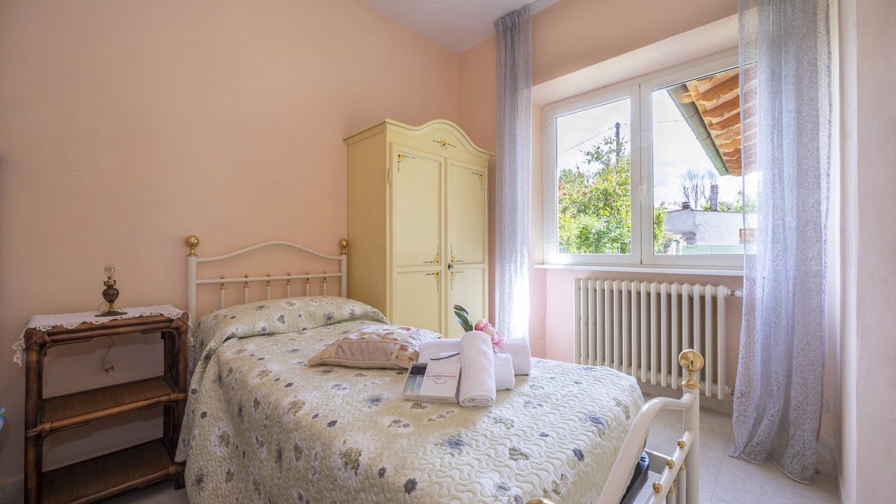 Photo of Bedroom in Pietrasanta