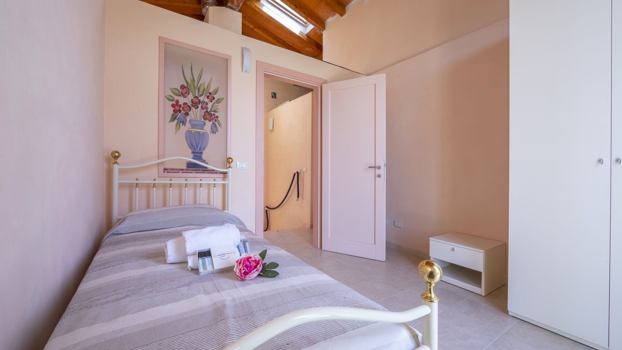 Photo of Bedroom in Pietrasanta