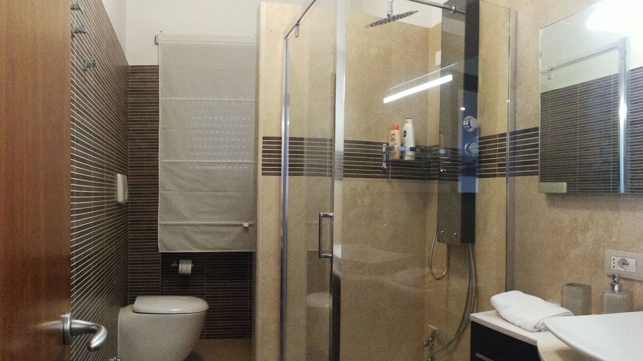 Photo of Bathroom in Quartiere XI Portuense