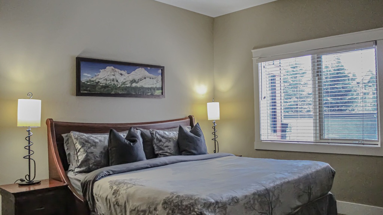 Photo of Bedroom in Cougar Creek