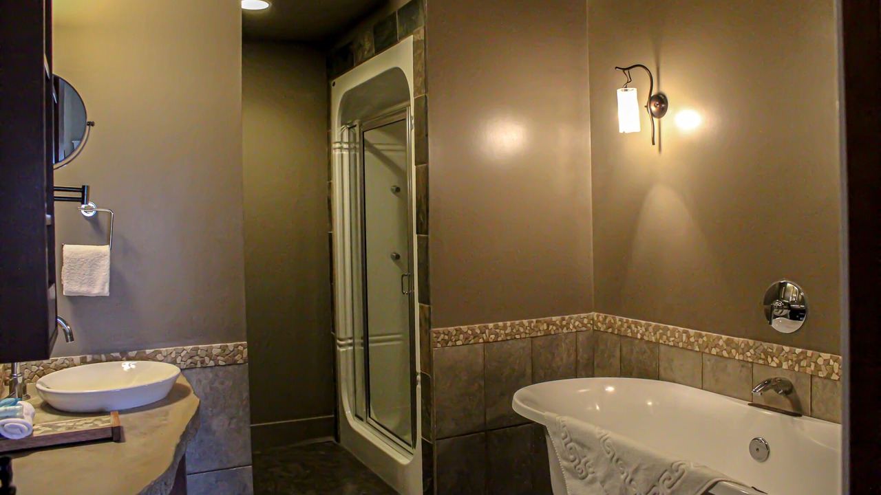 Photo of Bathroom in Cougar Creek