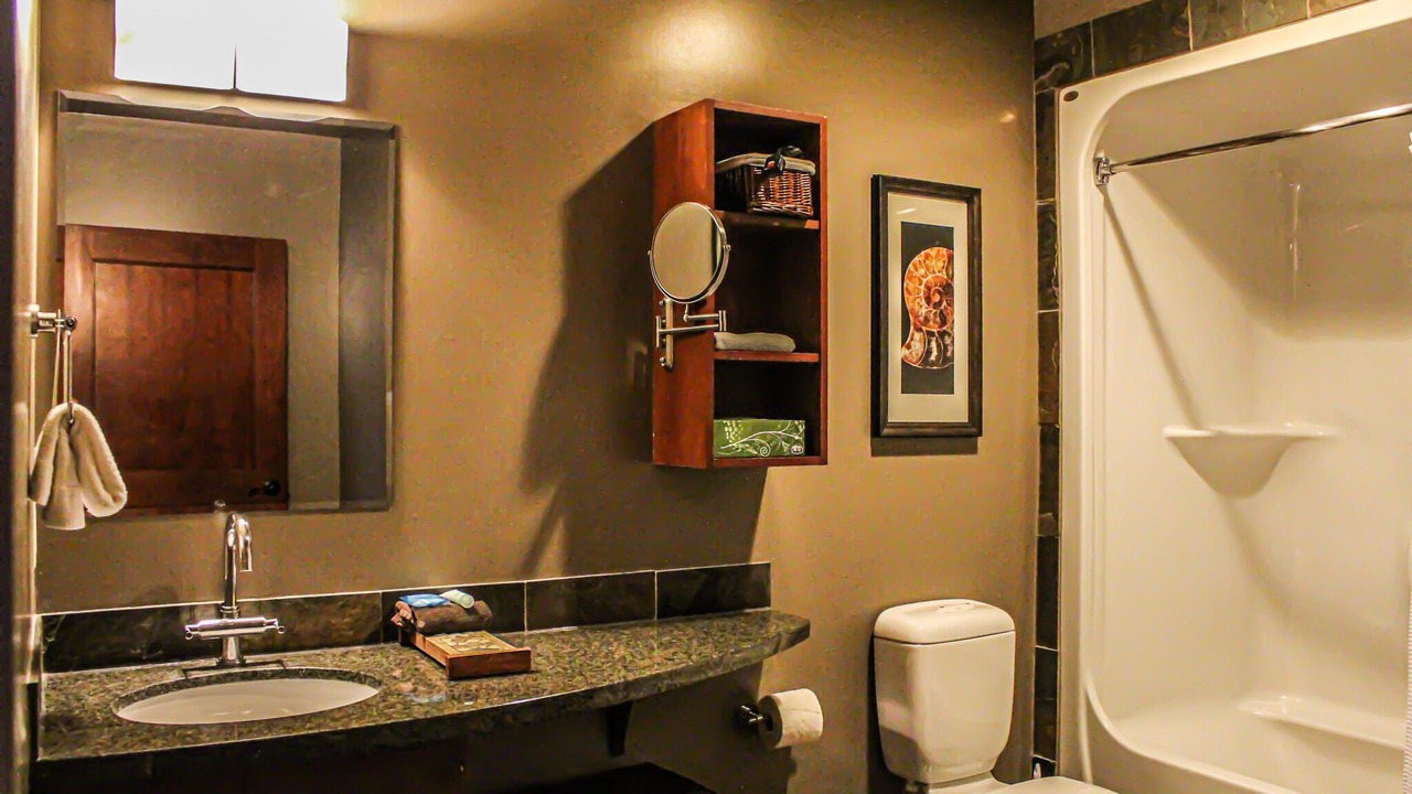Photo of Bathroom in Cougar Creek