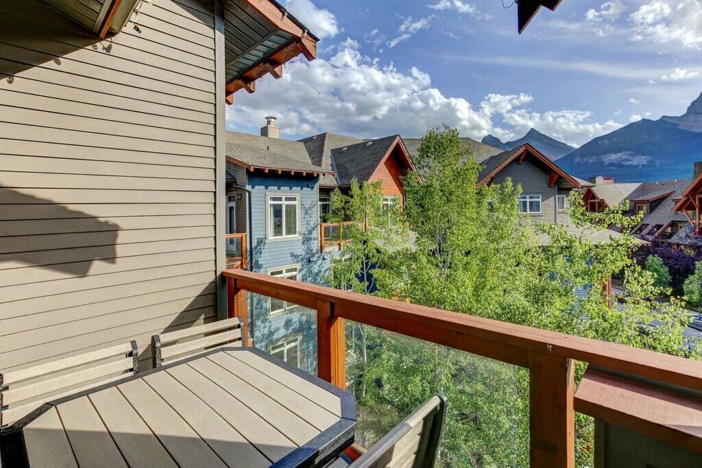 Photo of Others in Canmore