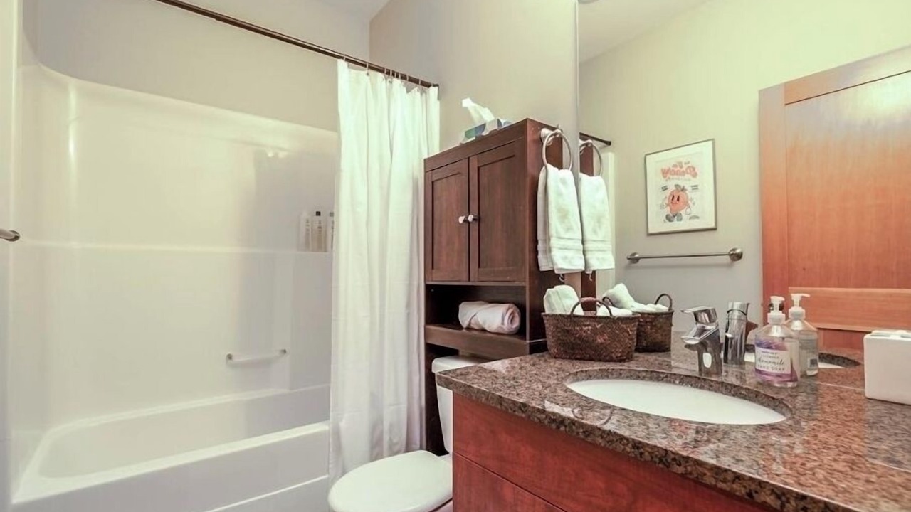 Photo of Bathroom in Okanagan-Similkameen