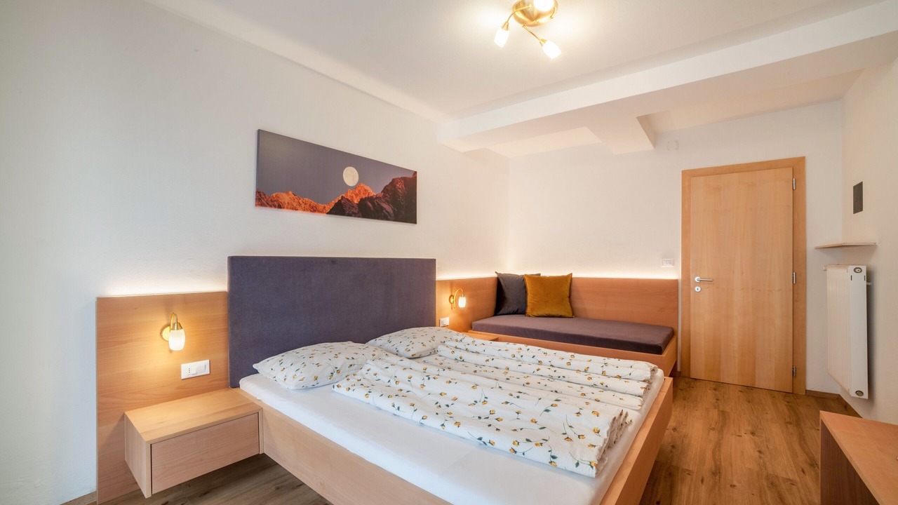 Photo of Bedroom in Schenna