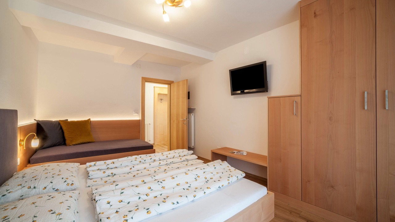 Photo of Bedroom in Schenna