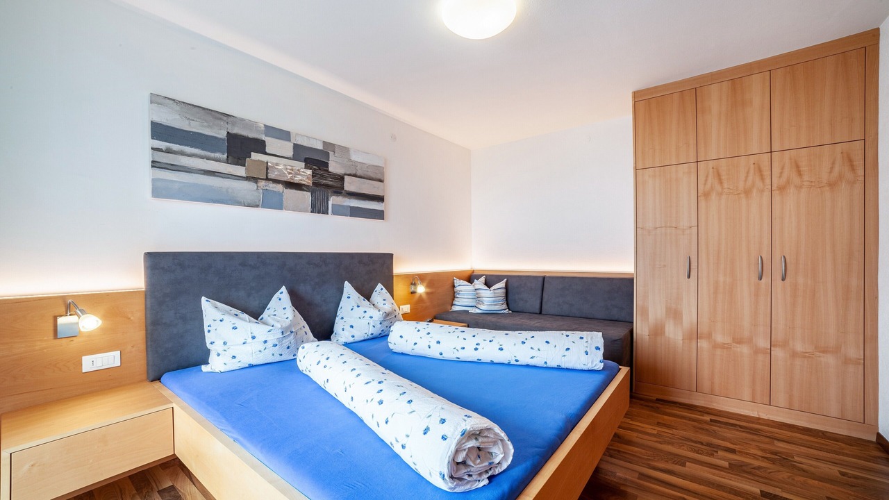 Photo of Bedroom in Schenna