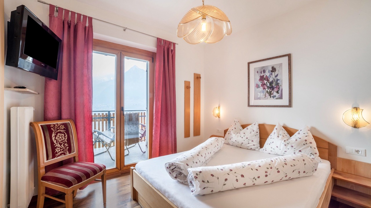 Photo of Bedroom in Schenna