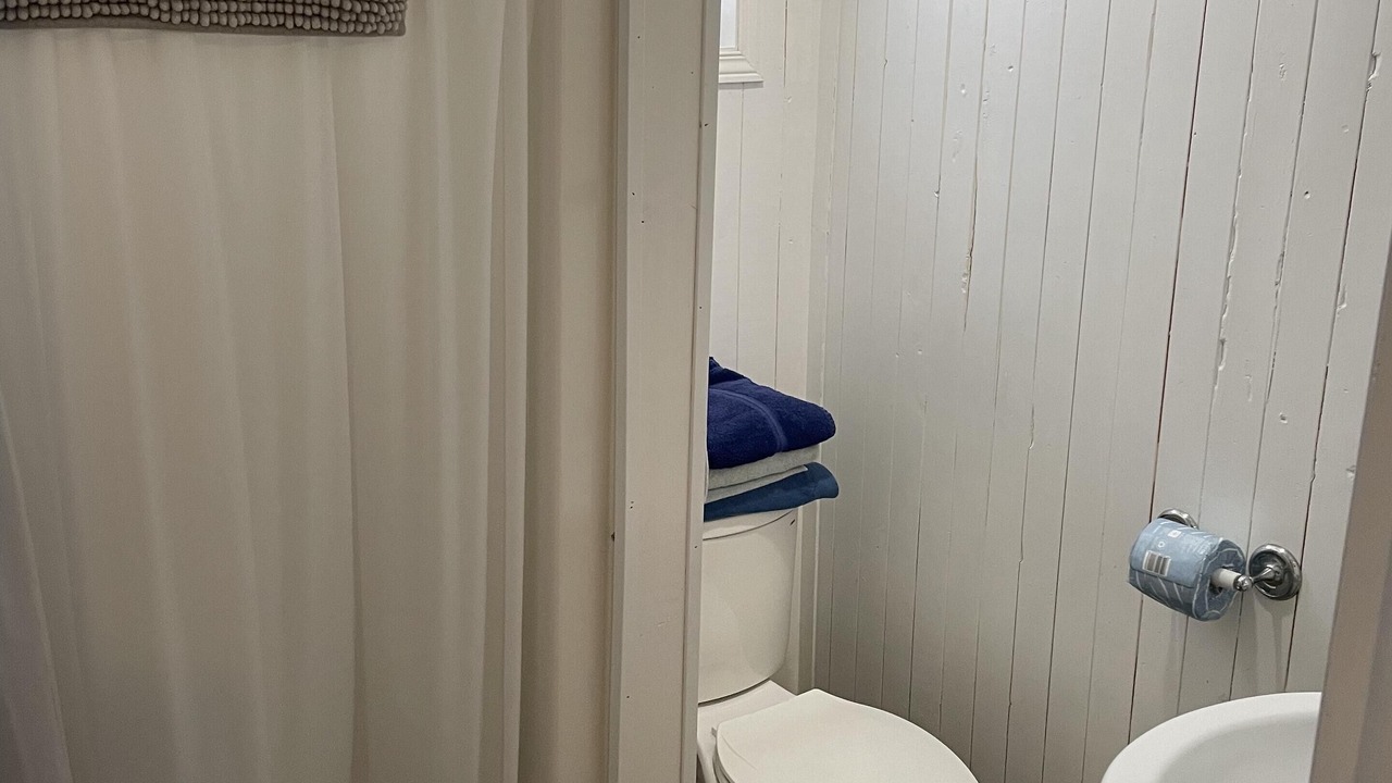 Photo of Bathroom in Wasaga Beach