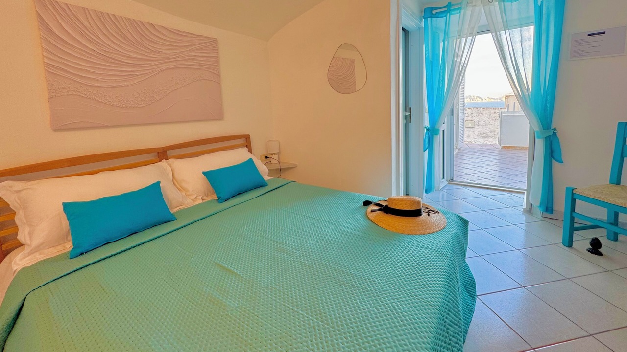 Photo of Bedroom in Le Forna