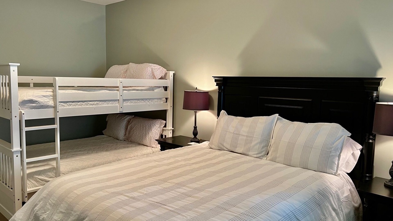 Photo of Bedroom in Osoyoos