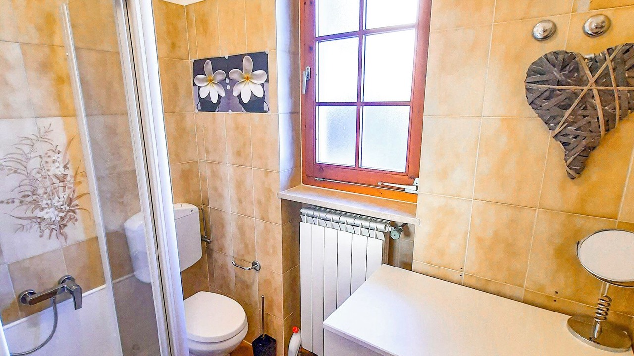 Photo of Bathroom in Cannobio