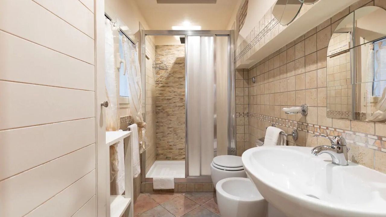 Photo of Bathroom in Repubblica