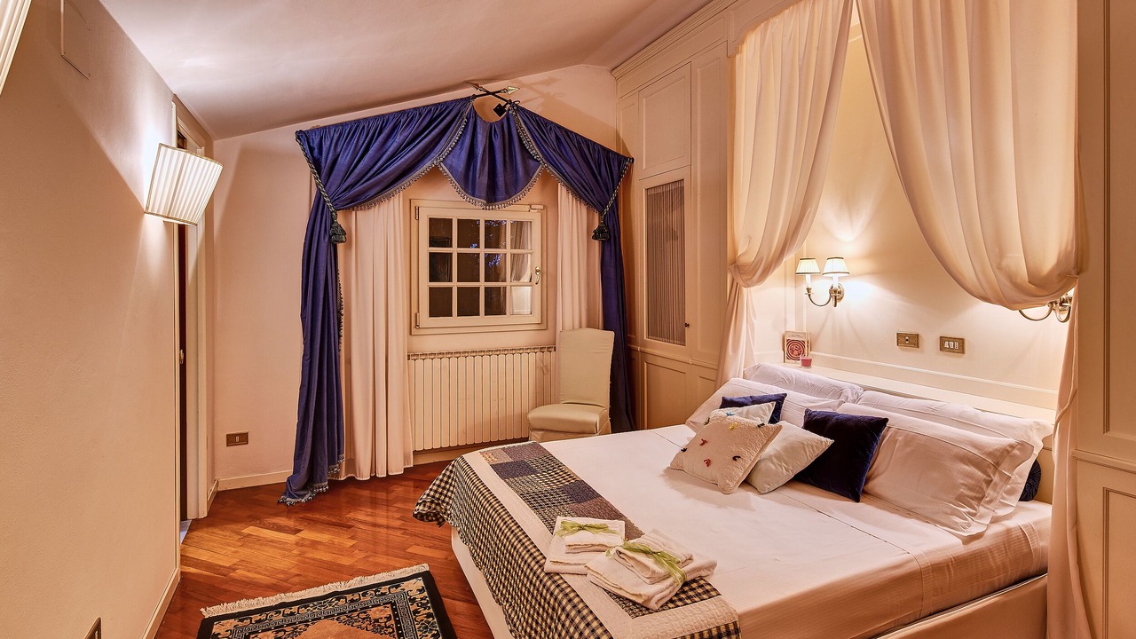 Photo of Bedroom in Arezzo