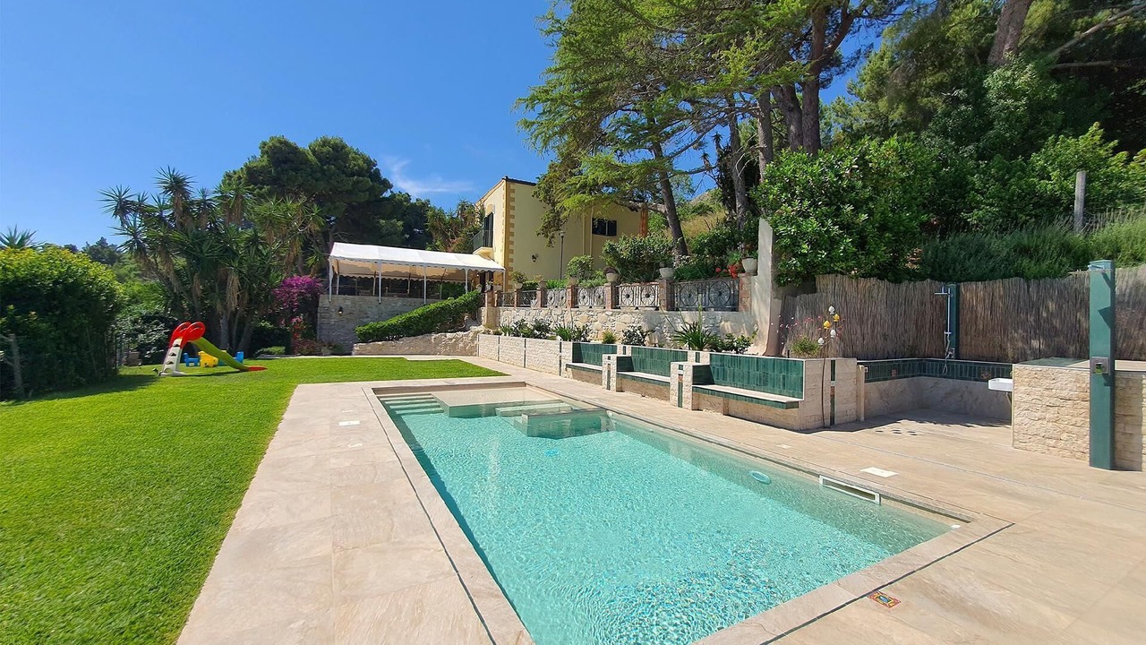 Photo of Outdoor in Alcamo