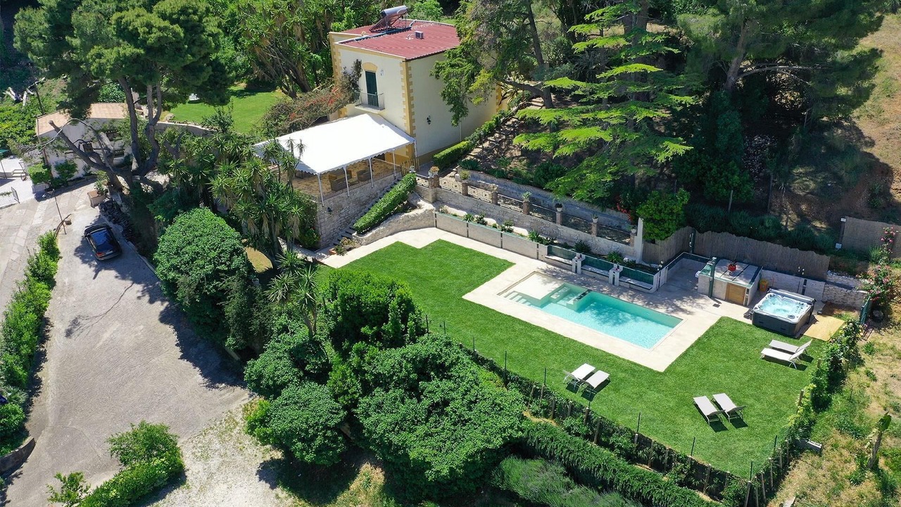Photo of Outdoor in Alcamo