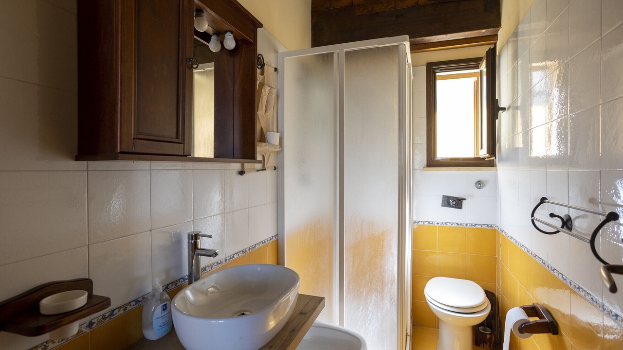 Photo of Bathroom in Marsala
