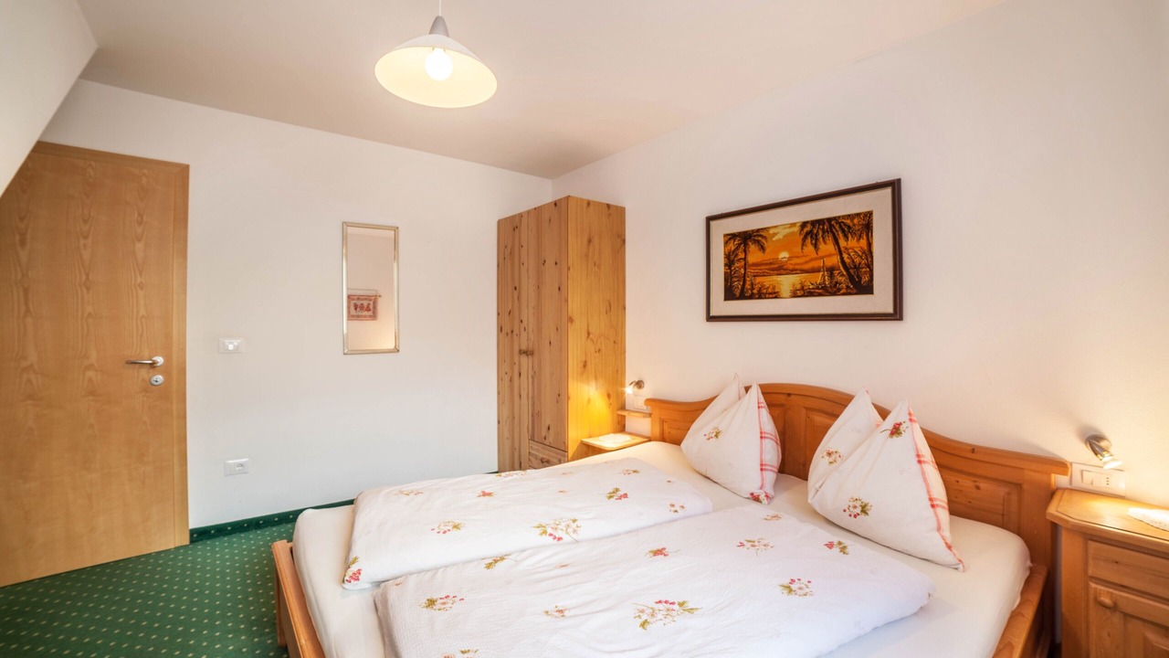Photo of Bedroom in Schenna