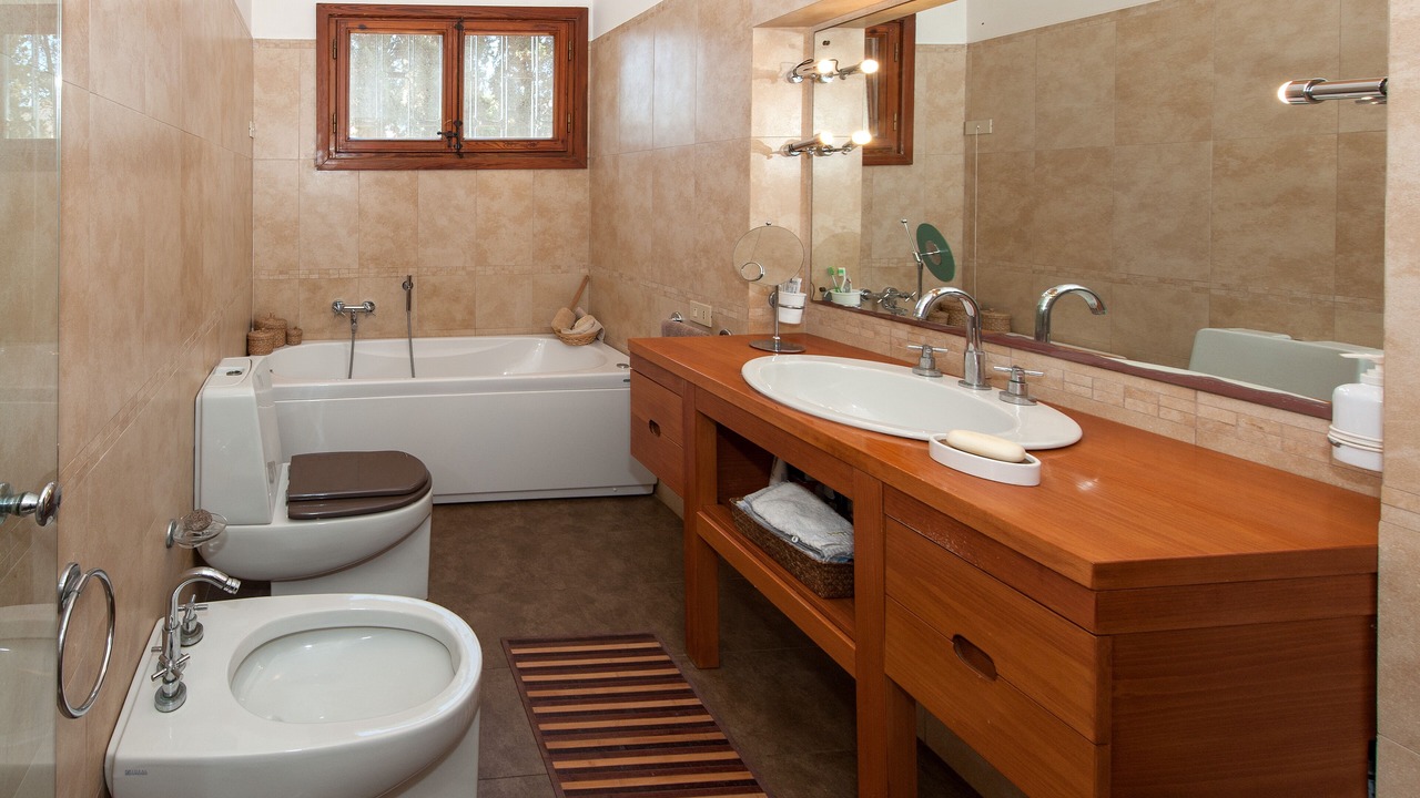 Photo of Bathroom in Cardillo