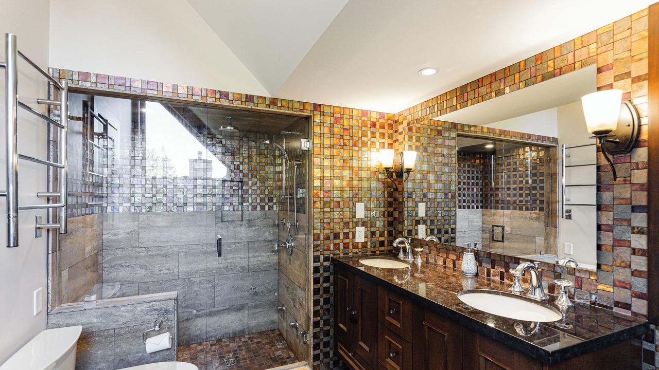 Photo of Bathroom in Upper Village