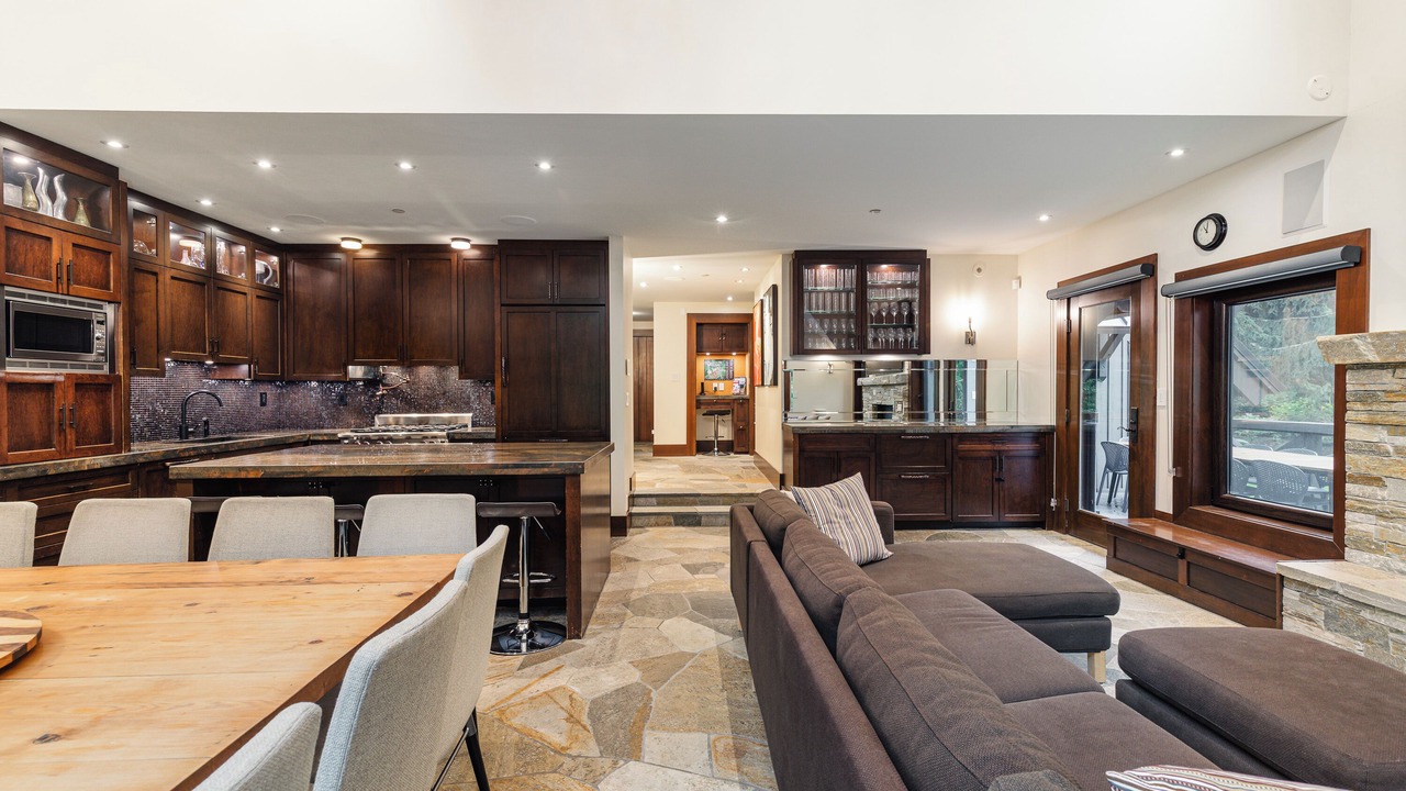 Photo of Livingroom in Upper Village
