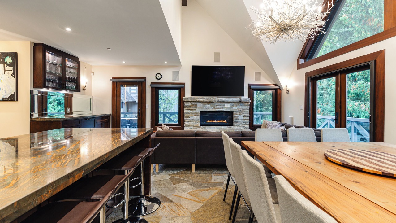 Photo of Livingroom in Upper Village