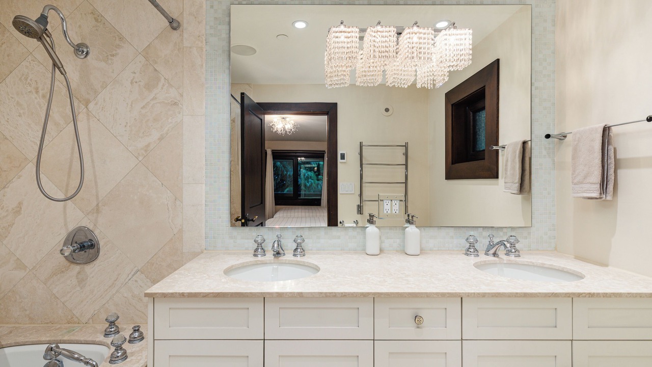 Photo of Bathroom in Upper Village