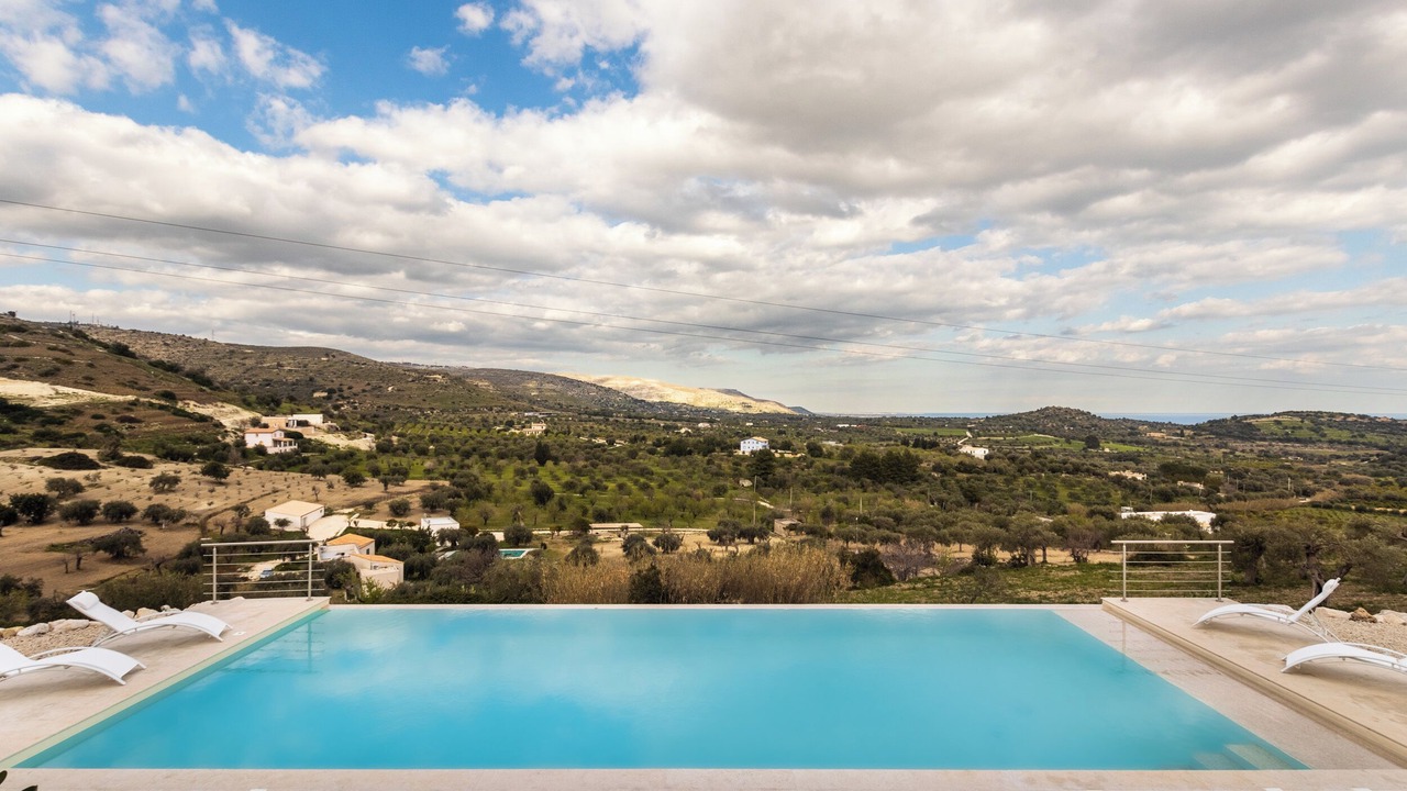 Photo of Outdoor in Avola