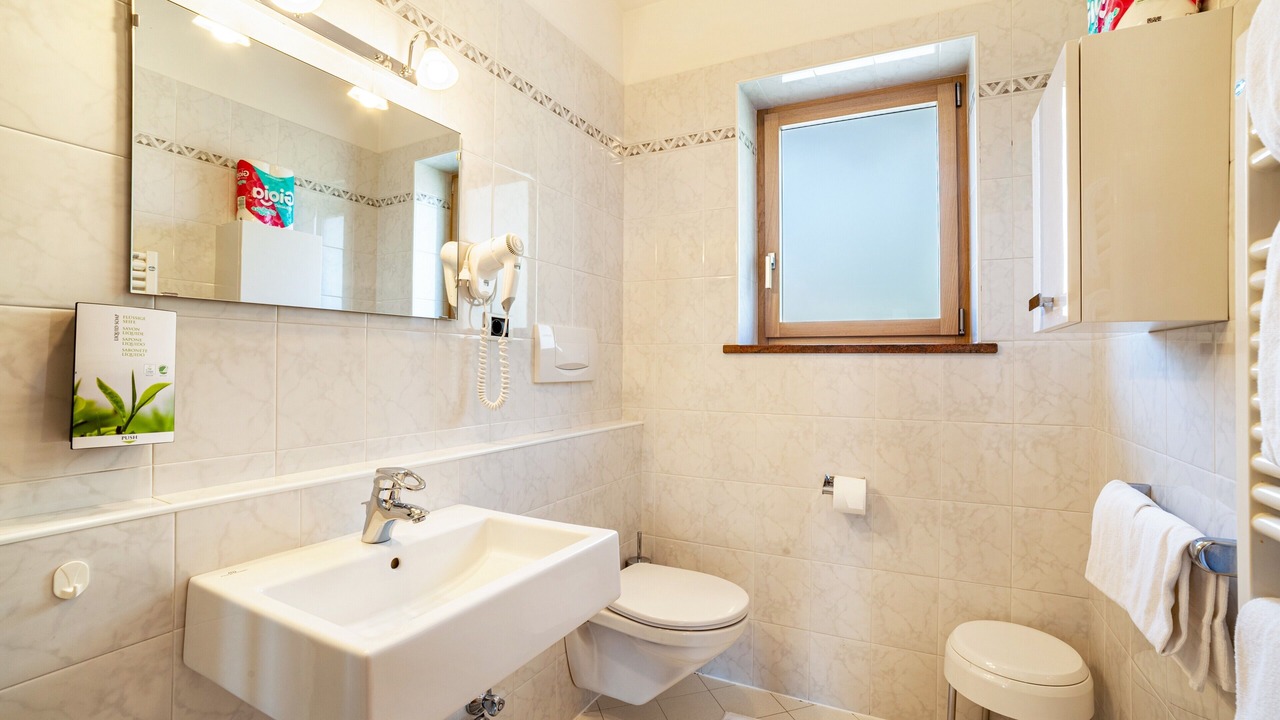 Photo of Bathroom in Schenna