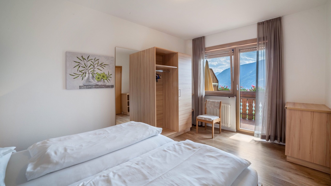 Photo of Bedroom in Schenna
