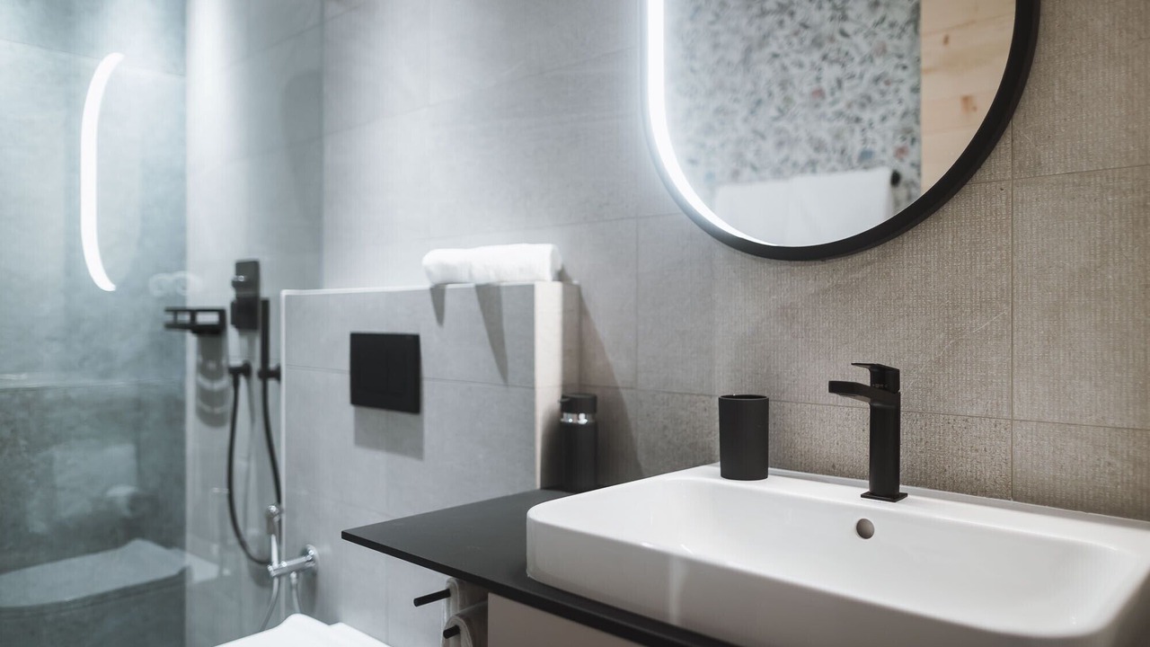 Photo of Bathroom in Lutago