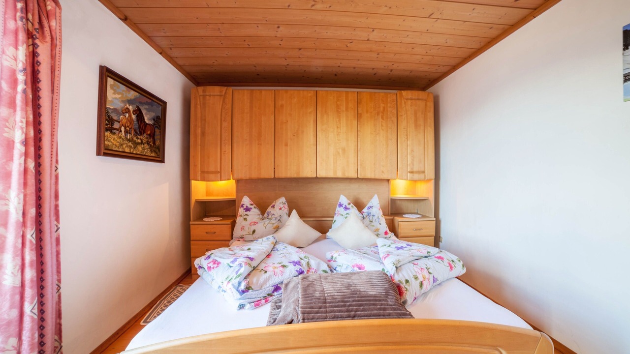 Photo of Bedroom in Schenna