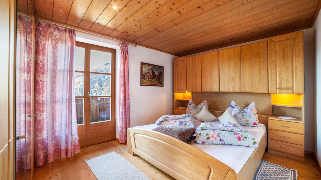 Photo of Bedroom in Schenna