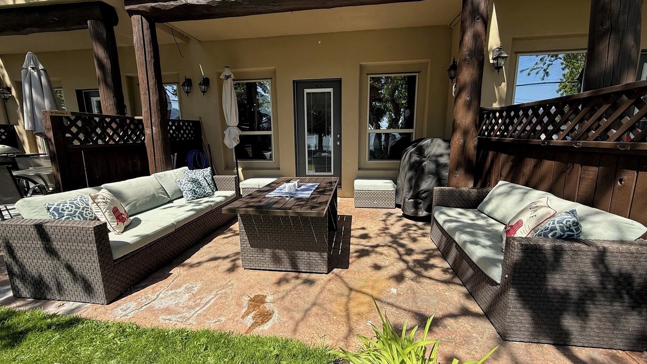 Photo of Patio Balcony in Osoyoos