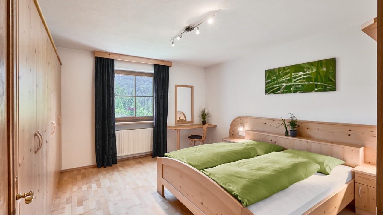 Photo of Bedroom in Racines