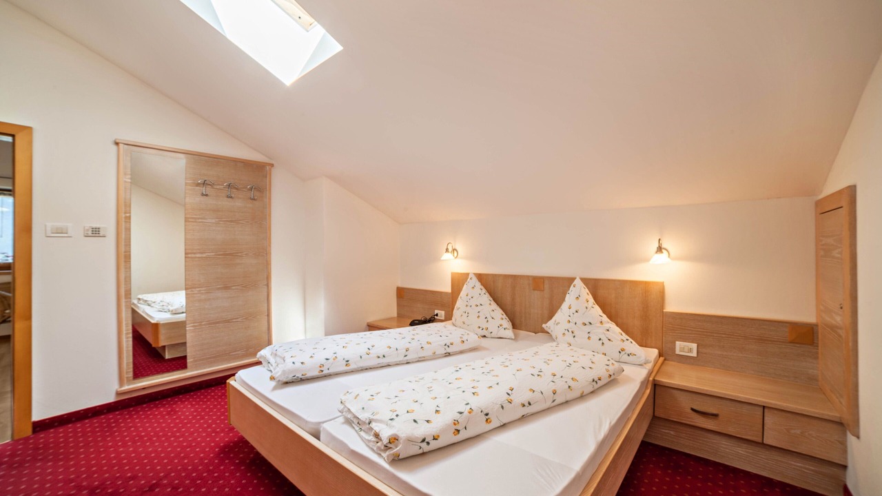 Photo of Bedroom in Schenna