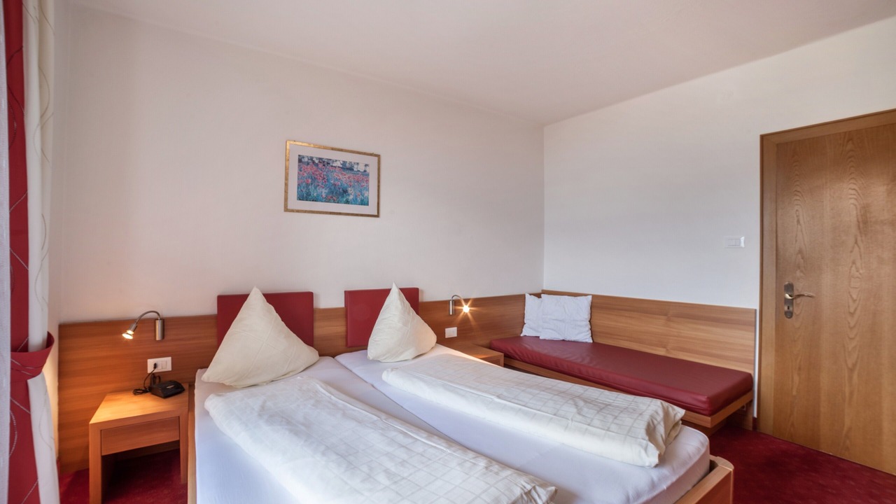 Photo of Bedroom in Schenna