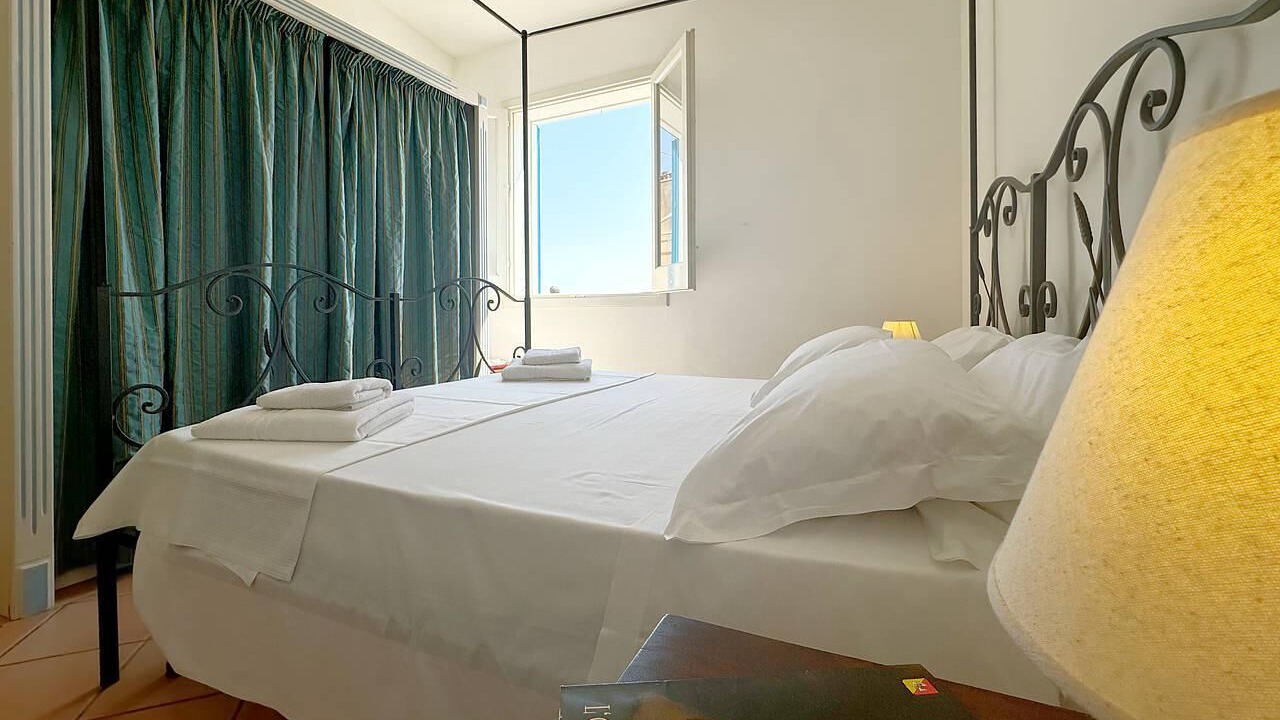 Photo of Bedroom in Porticello