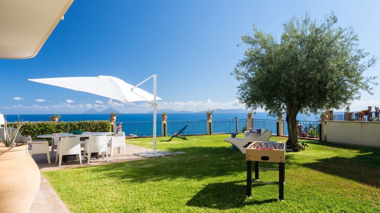 Photo of Patio Balcony in Capo d'Orlando