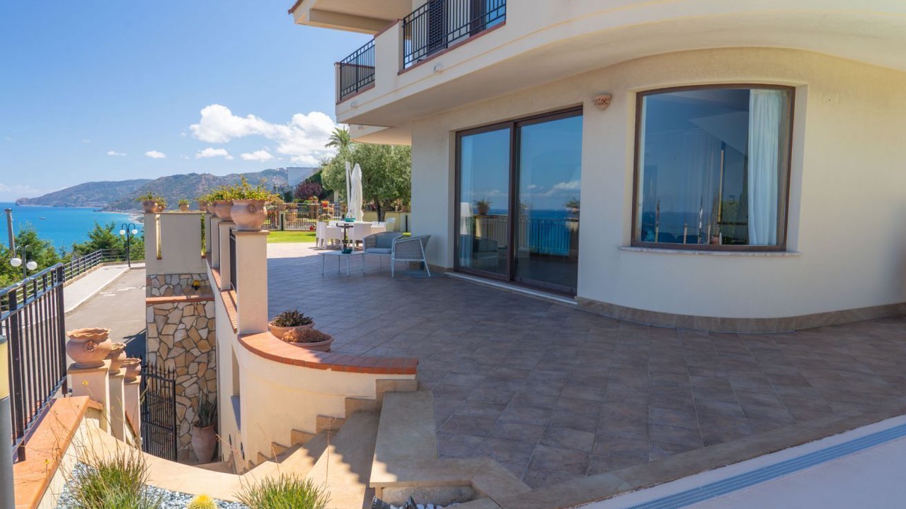 Photo of Patio Balcony in Capo d'Orlando