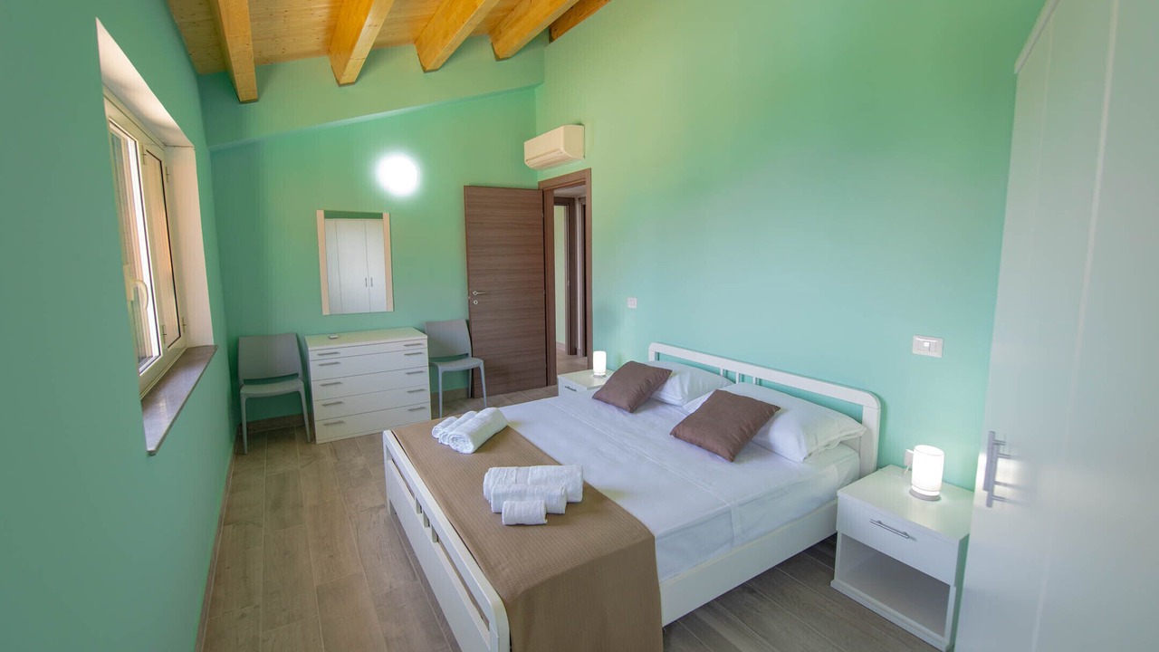 Photo of Bedroom in Patti