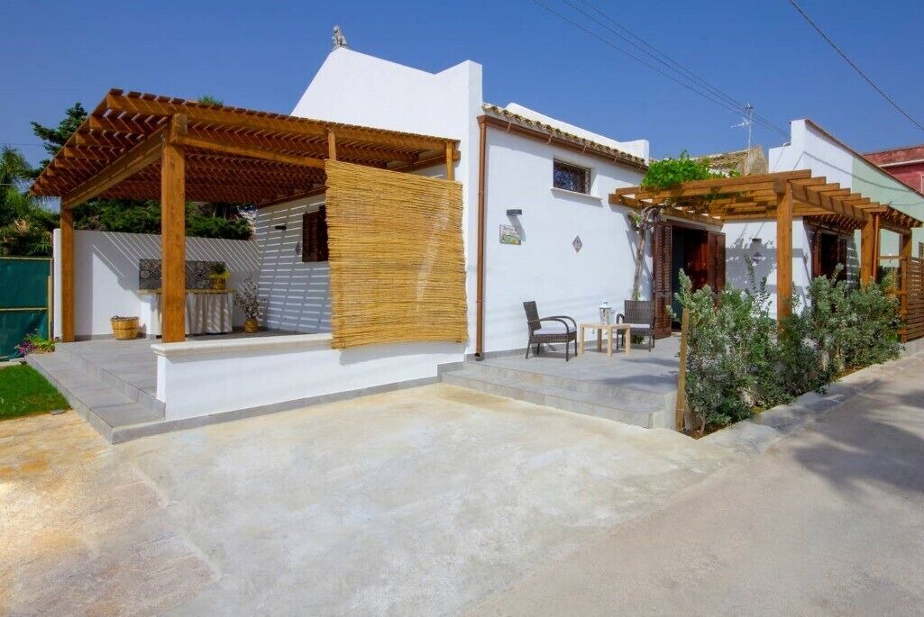 Photo of Patio Balcony in Birgi Vecchi