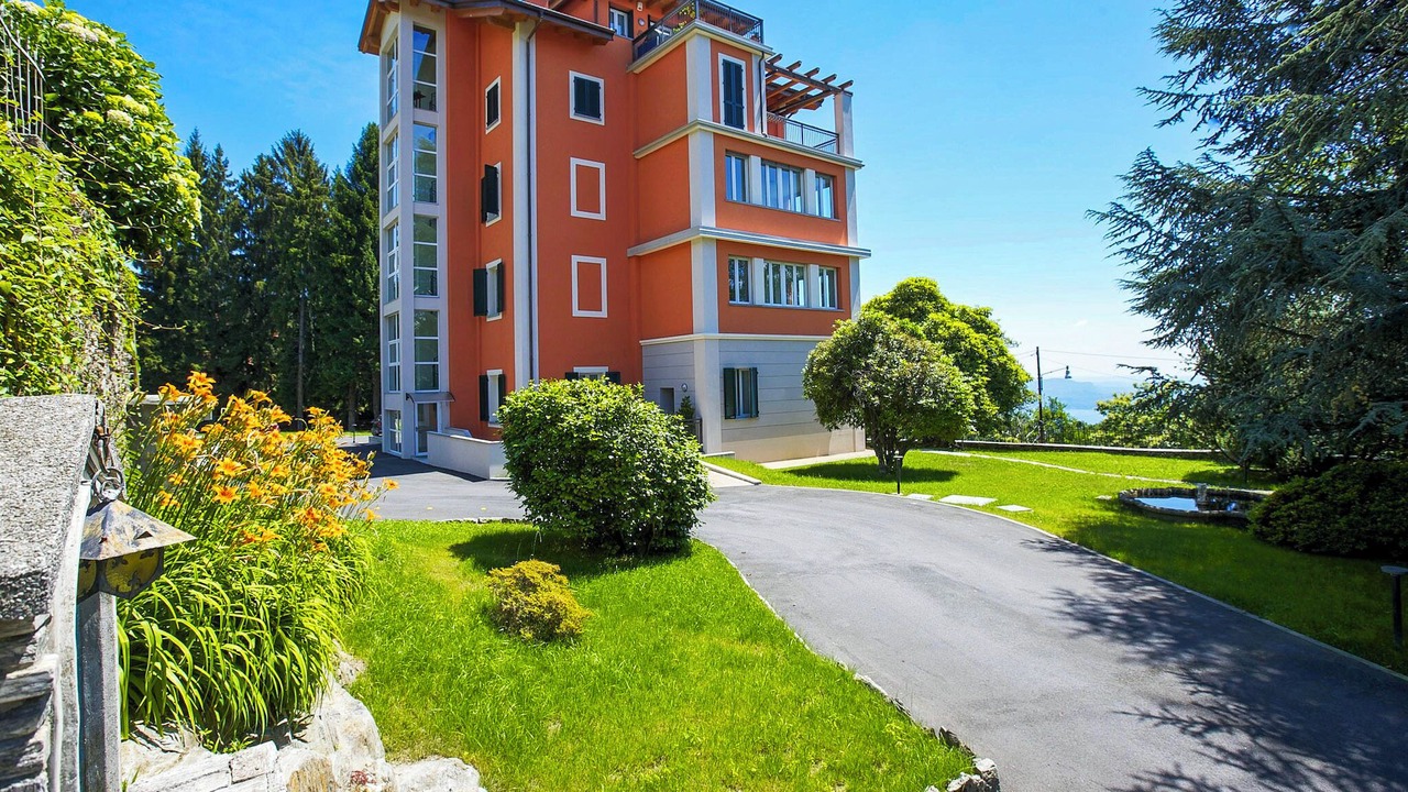 Photo of Outdoor in Comero