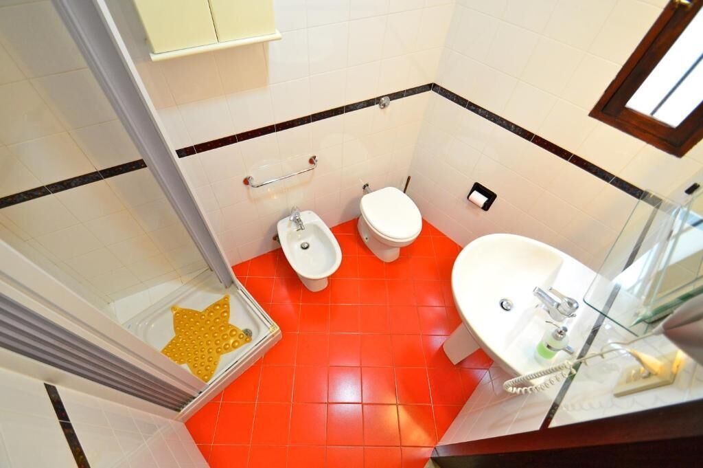 Photo of Bathroom in Cefalu