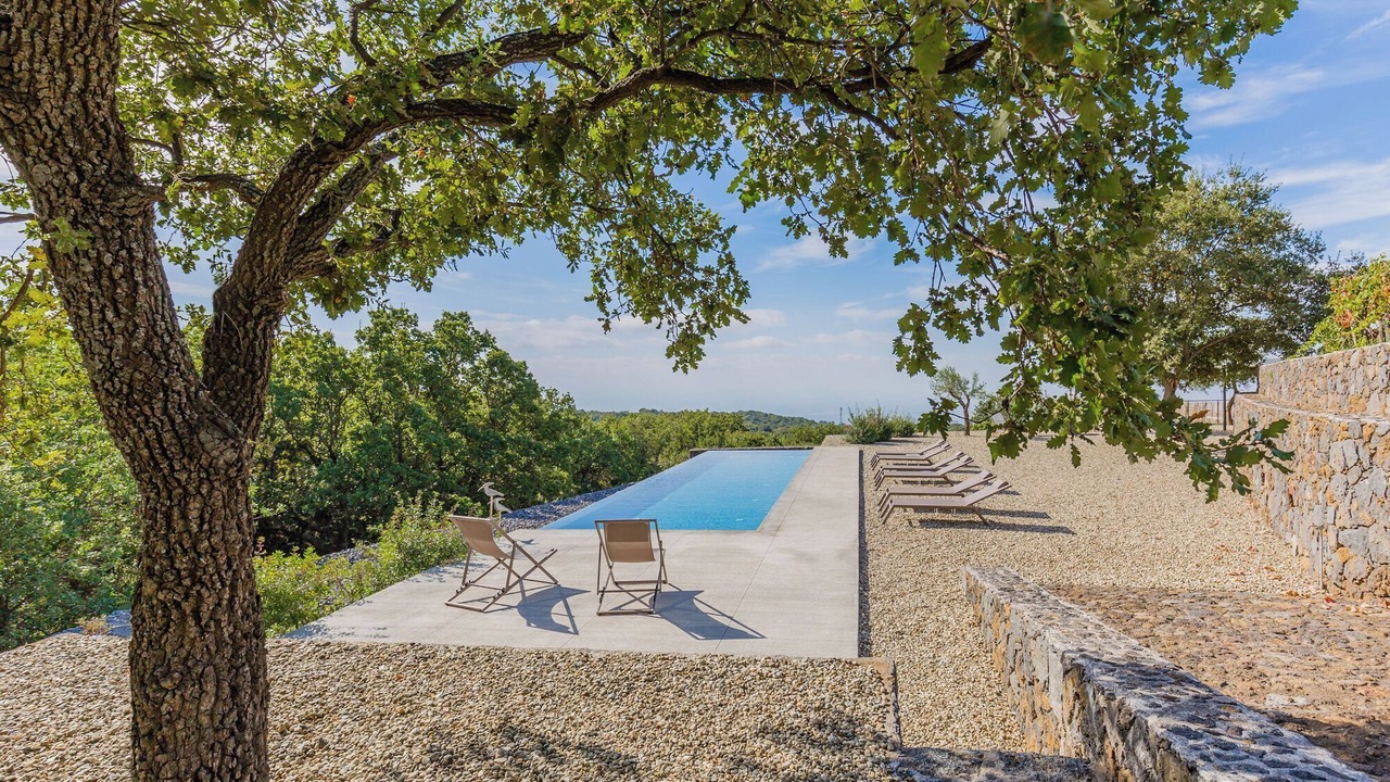 Photo of Outdoor in Ragalna
